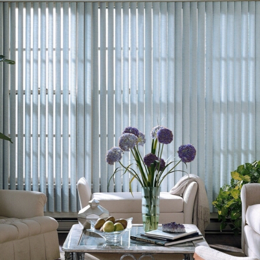 Пластиковые жалюзи на балкон