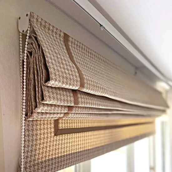 Римские шторы на мансардные окна